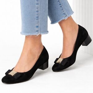 Russell & Bromley Vintage Italy Black Suede Low Block Heel Pumps Women’s Size 8